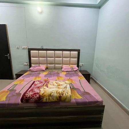 Hotel Shri Ji Baba Ki Haveli Govardhan Esterno foto